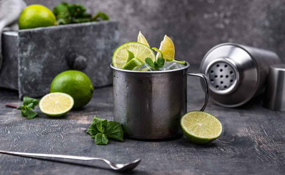 drinki na sylwestra - moscow mule aranżacja